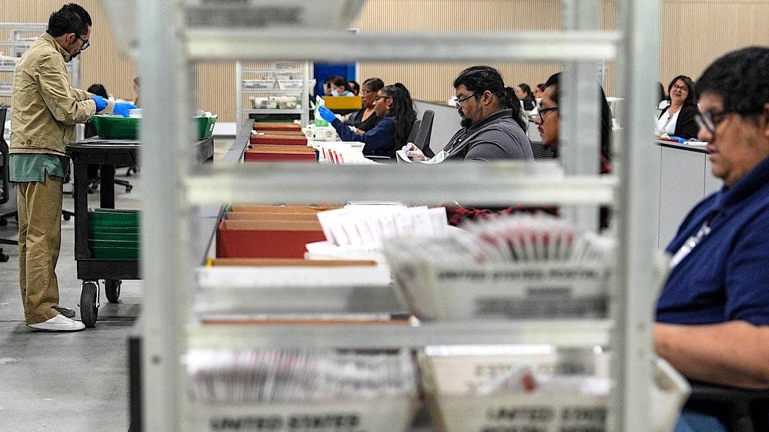 Federal judge blocks DOJ attempt to halt California mail ballot count