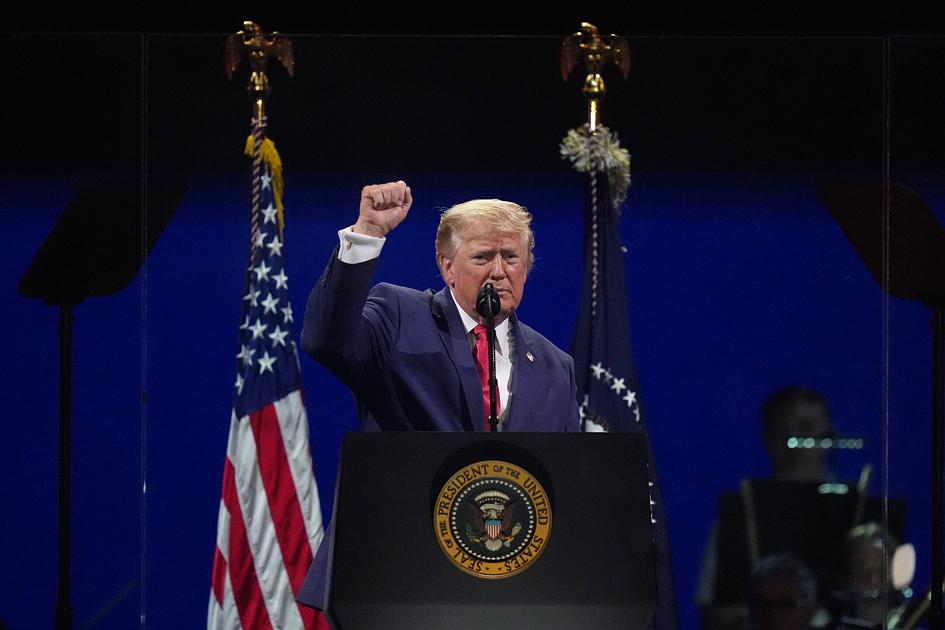 Trump’s Independence Day address blends patriotism with partisan agenda amid heat wave