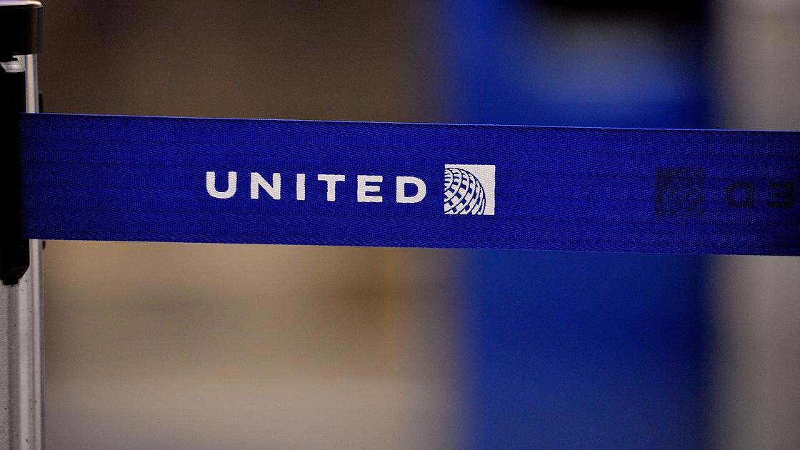 Flight Diverts to Remove Disruptive Passenger
