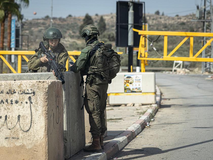 Hebron Residents Offer Homes to Families Displaced by Israeli Operations