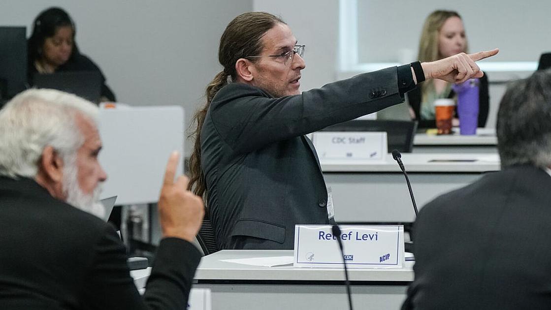 Federal Vaccine Panel Recommends COVID-19 Vaccination for Seniors, Requires Informed Consent for Others