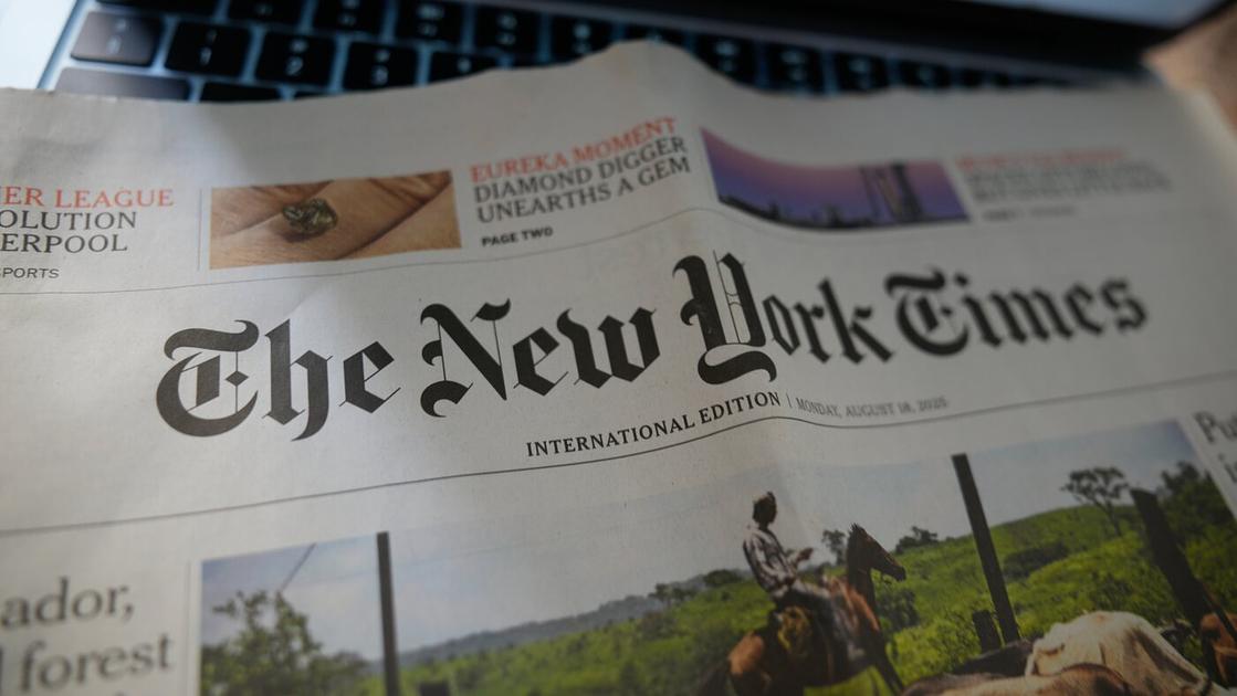 Justice Department drops subpoenas against New York Times reporters