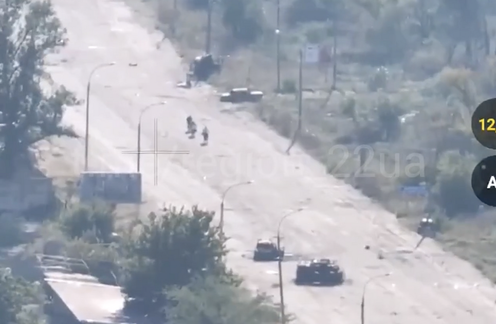 Russian troops seize drone-delivered food, mines kill civilian in Oleshky