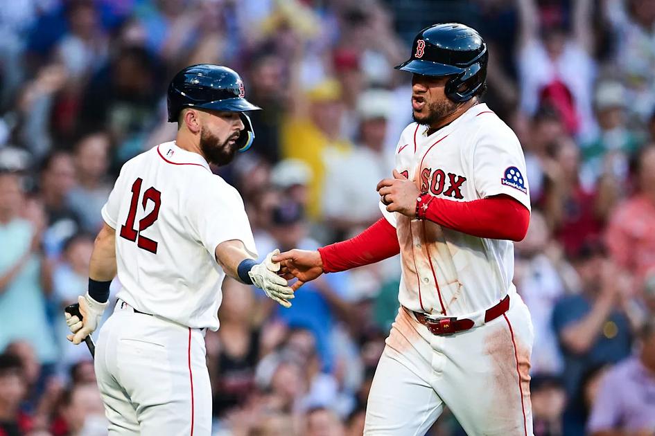 Red Sox lose streak as Orioles win doubleheader, Bradish signs extension