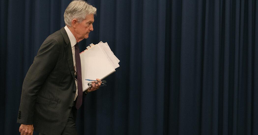 Senate Panel Advances Kevin Warsh's Nomination After DOJ Ends Powell Probe