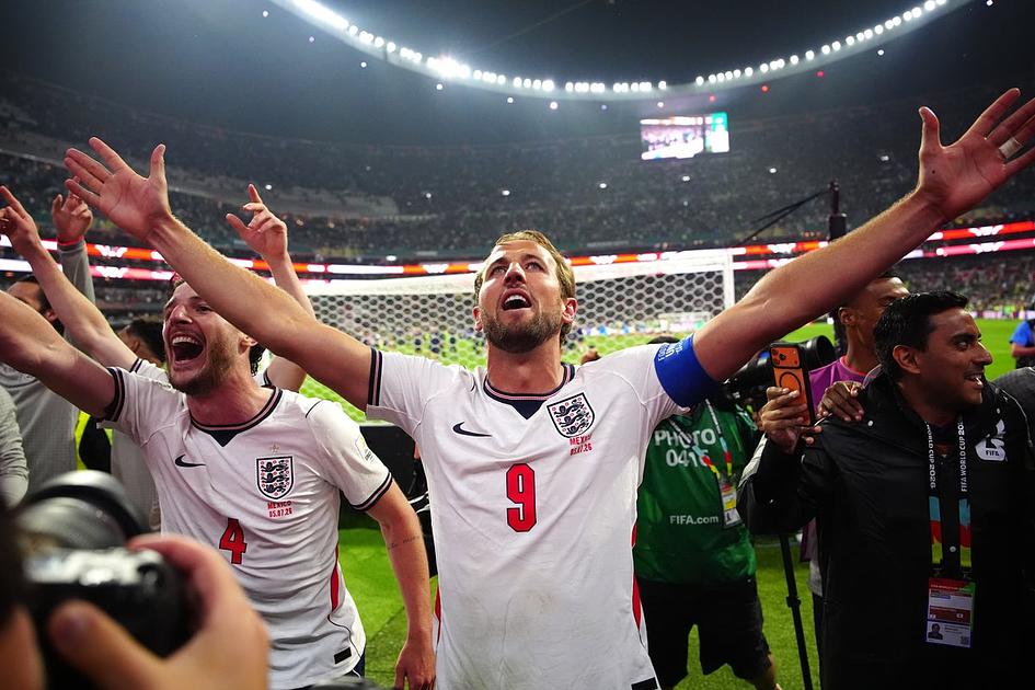 England beats Mexico 3-2 to reach World Cup quarter-finals