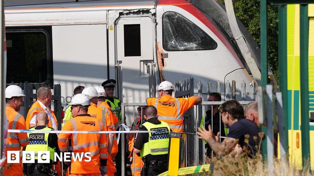 Wickford train derailment sparks widespread cancellations after Lewes incidents