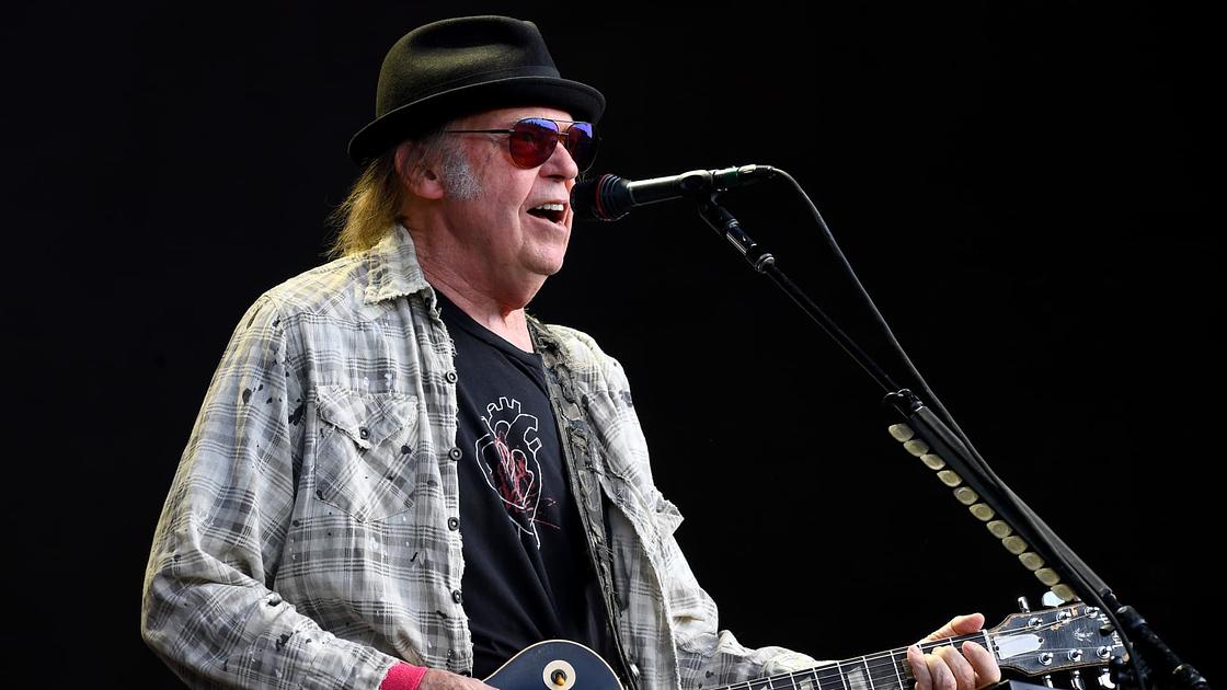 Neil Young files $10 million lawsuit against Trump campaign over song