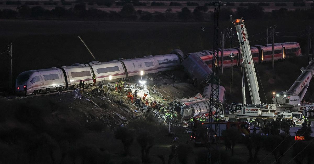 Audio reveals Madrid control centre ordered train restart before deadly Toledo crash