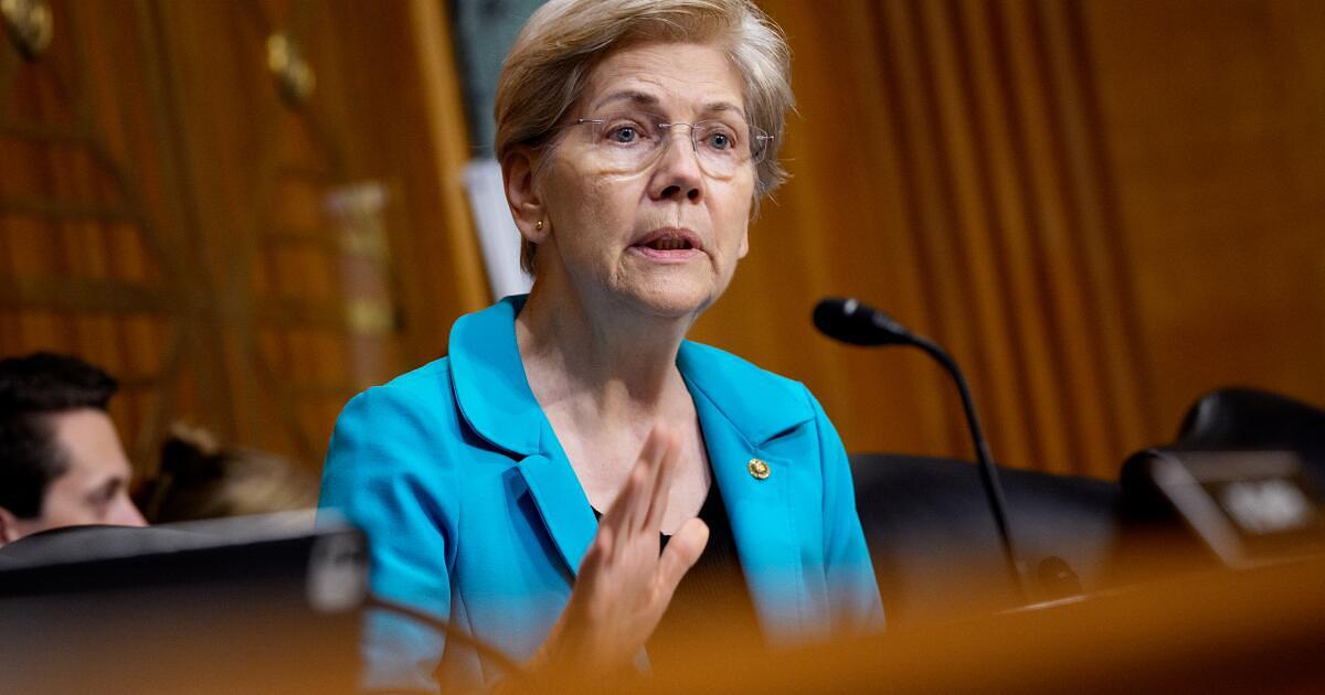 Democrats introduce bill to bar Trump family from bank ownership after OCC charter approval