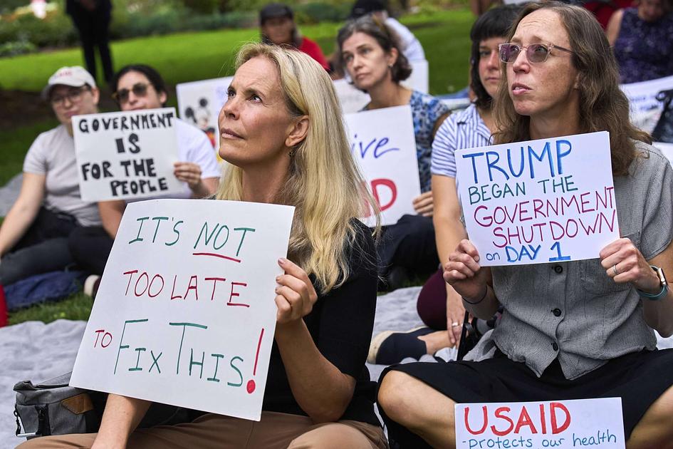 Federal Employees Face Second Round of Layoff Notices Amid Ongoing Shutdown