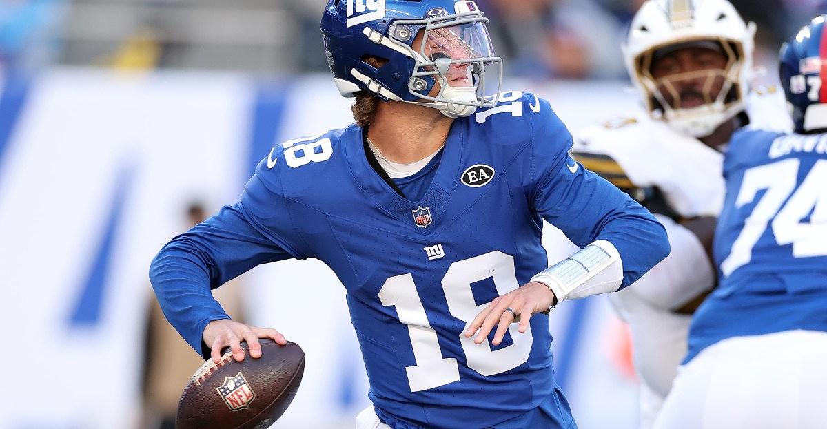 Giants launch quarterback review after McCarthy’s fourth-quarter rally