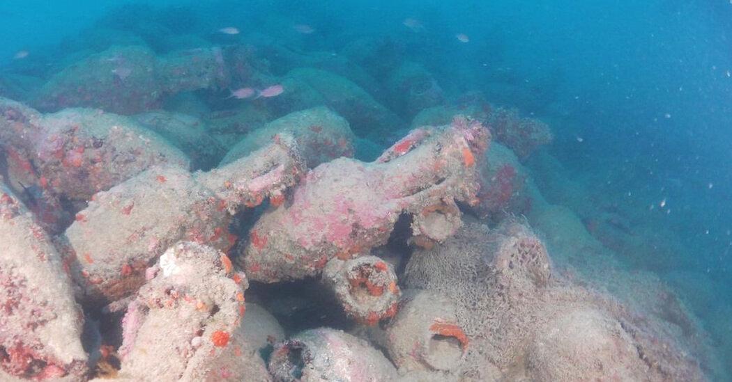 Spearfishing champion uncovers massive Roman amphorae cache off Sicily
