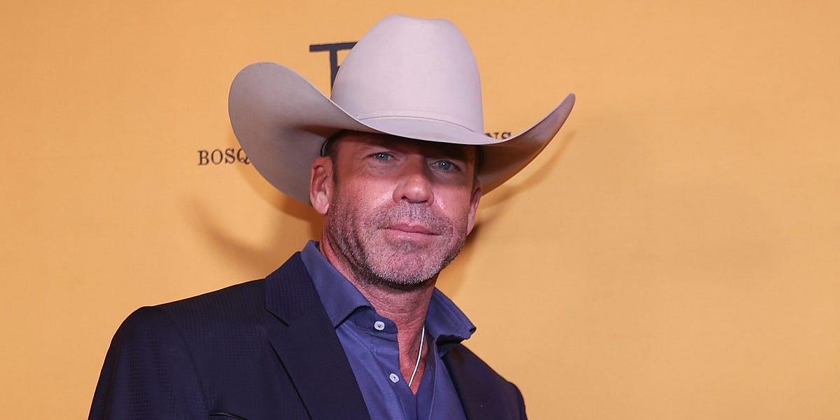 Taylor Sheridan's Ranch Purchase Triggers Paramount Deal, Delays Retirement