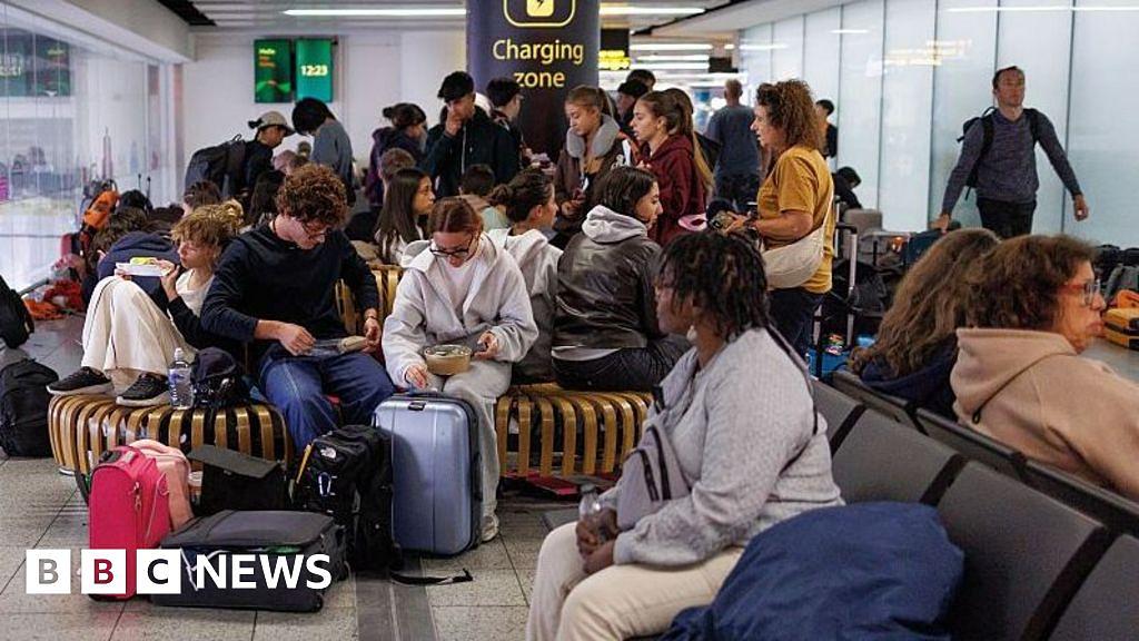 UK air traffic control software glitch cancels 2,000 flights
