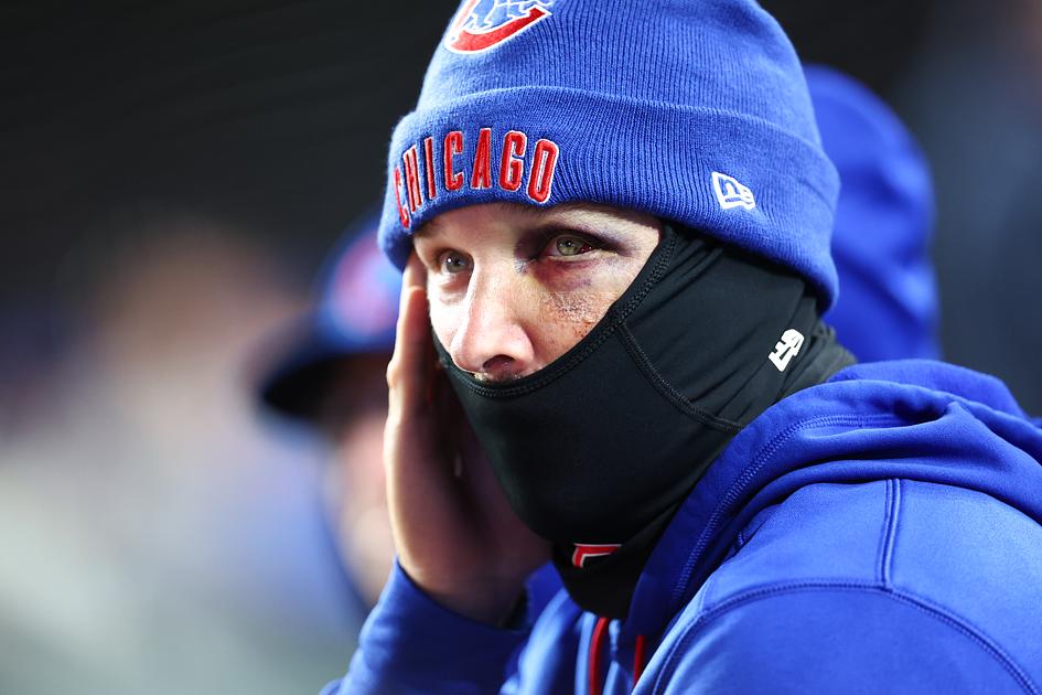 Cubs keep Bregman active despite facial fractures from foul ball