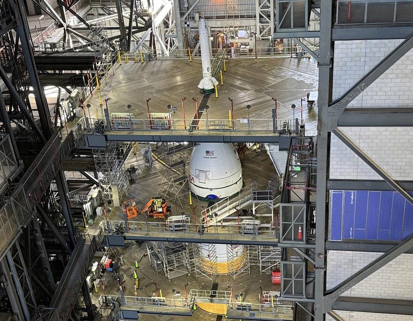 NASA Completes Stacking of Artemis II Rocket Amid Artemis III Lander Contract Reopening