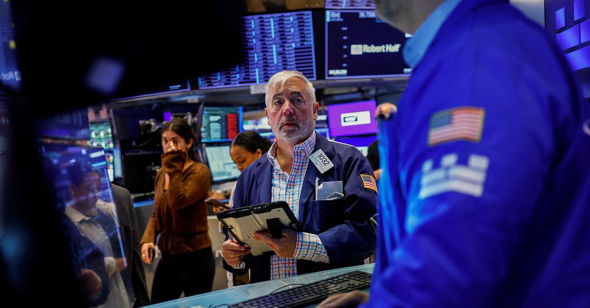 U.S. stocks fall as Treasury yields rise after Fed hike