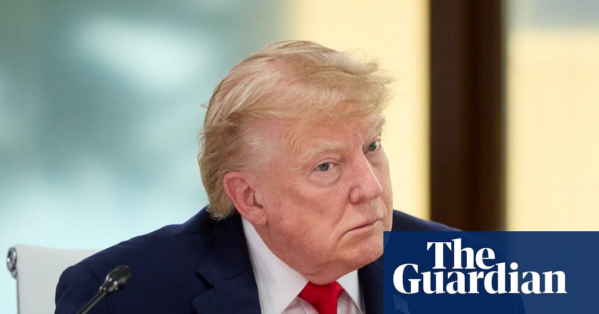 Trump to Warn of Renewed Iran Bombing at G7 While Backing Deal