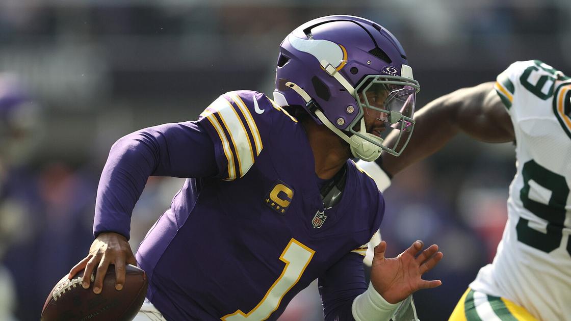 Kyler Murray placed in concussion protocol after debut injury
