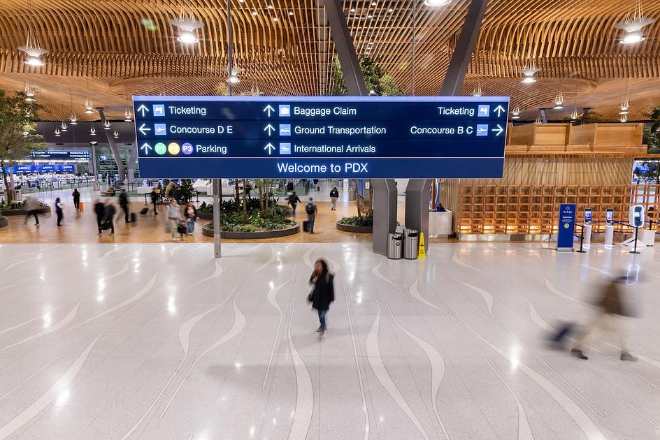 Portland holiday fares soar to decade highs amid jet fuel surge
