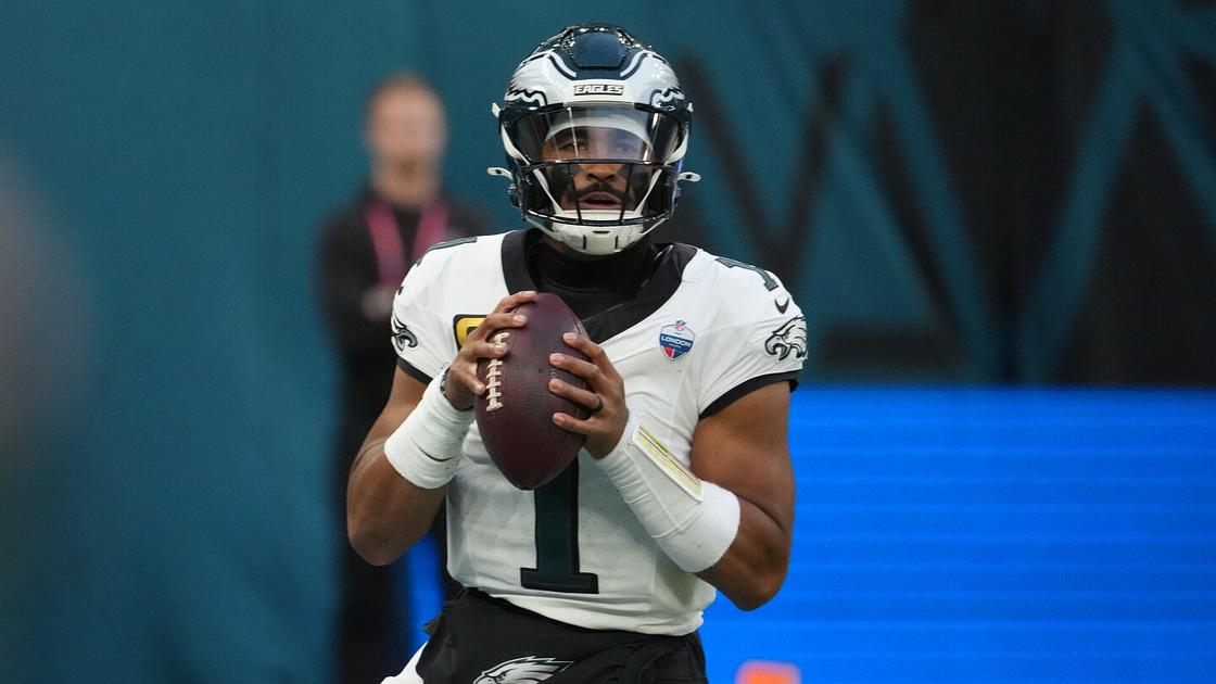Eagles consider backup options as Hurts remains sidelined by clot